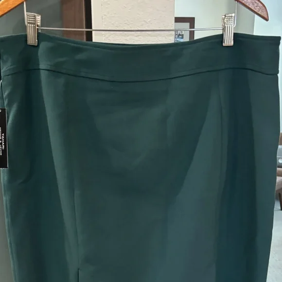 Tahari Straight Pencil Skirt - Hunter Green Size 16 - Picture 5 of 11